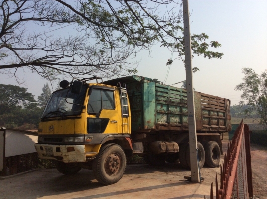 HINO 3H (ดั๊ม2เพลา)เครื่อง 195แรงแท้ ครัทซี 86 ซ.ม.กระบะกว้าง 242 ซ.ม ยาว 620 ซ.ม. เครื่องดี ขับดี ครัทซีสวย ขาย 760,000 บาท