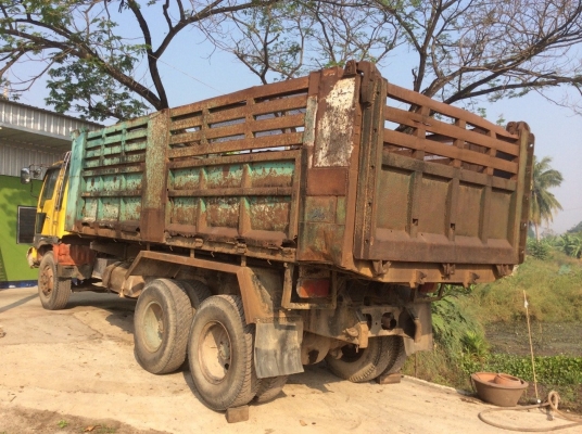 HINO 3H (ดั๊ม2เพลา)เครื่อง 195แรงแท้ ครัทซี 86 ซ.ม.กระบะกว้าง 242 ซ.ม ยาว 620 ซ.ม. เครื่องดี ขับดี ครัทซีสวย ขาย 760,000 บาท