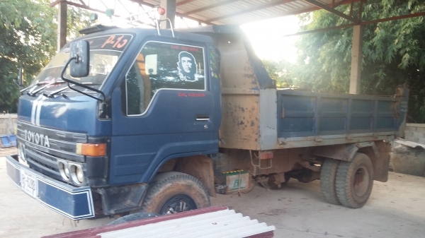 ขายรถ 6 ล้อดั้ม Toyota ไดน่า ปี 36 สวยสภาพเดิมๆ พร้องใช้ ราคา 265,000 บาท โทร. 083-7666-340 คุณศรัญญา