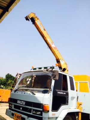 ขาย ISUZU195 สิบล้อเพลาเดียว ติดเครนทานาโด้ ท้องวี 3ปลอก 2ชัก