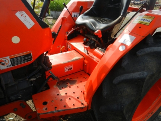 KUBOTA L3408 พร้อมอุปกรณ์ ใบดัน ผาน6 สภาพดี 088-3705453