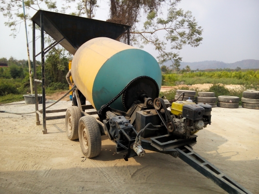 ขาย โม่ปูน 1คิว