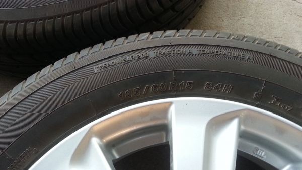 ล้อแม็คเดิม ALL NEW VIOS YARIS พร้อมยางYOKOHAMA 185-60-15 ปลายปี13ล้อ ยางสวย