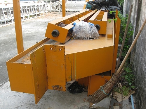 โครงสร้างพร้อมตัวเครนและรอกวิ่งตามรางขนาด3ตันขาย350,000