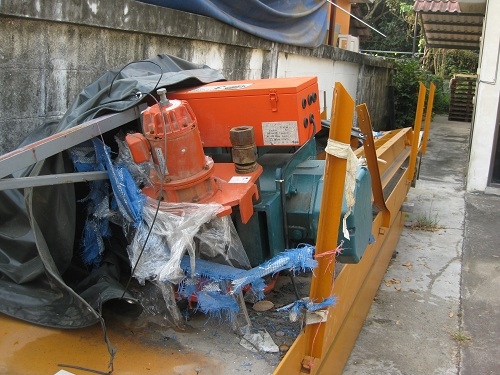 โครงสร้างพร้อมตัวเครนและรอกวิ่งตามรางขนาด3ตันขาย350,000