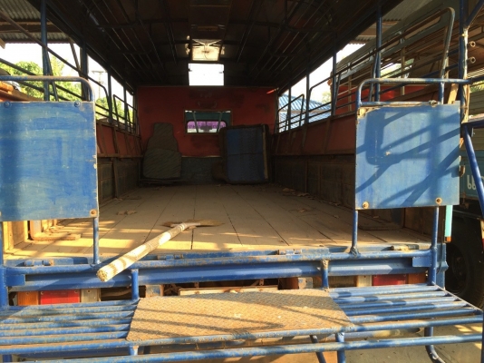 ISUZU      NKR เครื่อง  4BE1  110แรงเกียยาวมี2คันให้เลือก