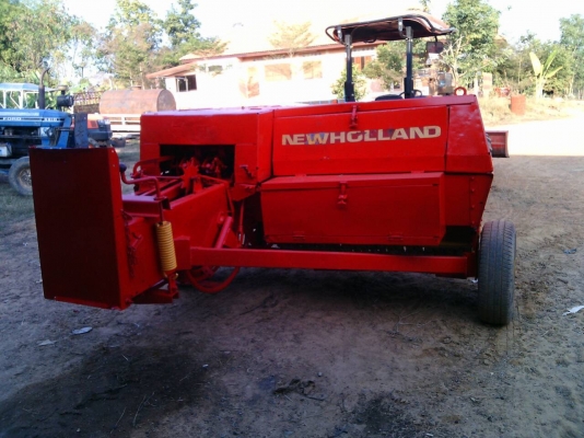 เครื่องอัดฟาง NEWHOLLAND รุ่น 370 เครื่องอัดฟาง NEWHOLLAND รุ่น 370