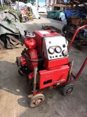 ปี๊มน้ำดับเพลิง TOHUTSU V75EE 60HP