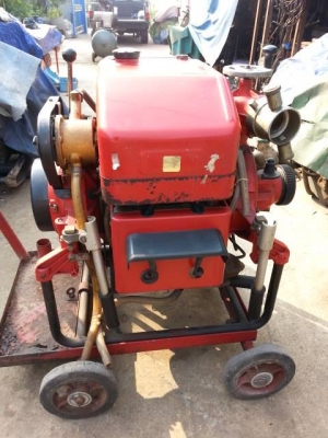 ปี๊มน้ำดับเพลิง TOHUTSU V75EE 60HP