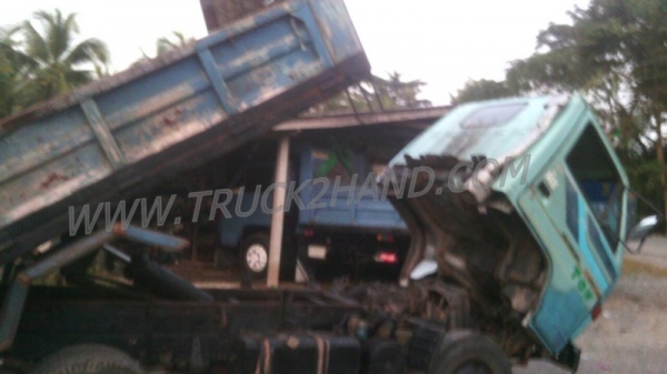 ISUZU NKR  88  แรงม้า 55EU5M พื้นดั้มพ์ทำใหม่ สามารถดูสภาพรถและทดลองขับได้ที่ศูนย์พักรถ truck2hand จังหวัดสระบุรี