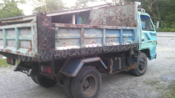 ISUZU NKR  88  แรงม้า 55EU5M พื้นดั้มพ์ทำใหม่ สามารถดูสภาพรถและทดลองขับได้ที่ศูนย์พักรถ truck2hand จังหวัดสระบุรี