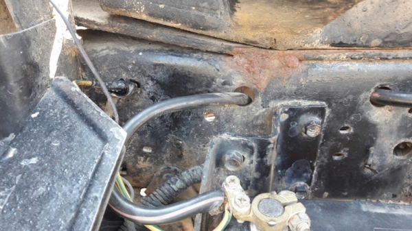 ISUZU NKR  88  แรงม้า 55EU5M พื้นดั้มพ์ทำใหม่ สามารถดูสภาพรถและทดลองขับได้ที่ศูนย์พักรถ truck2hand จังหวัดสระบุรี