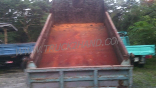 ISUZU NKR  88  แรงม้า 55EU5M พื้นดั้มพ์ทำใหม่ สามารถดูสภาพรถและทดลองขับได้ที่ศูนย์พักรถ truck2hand จังหวัดสระบุรี