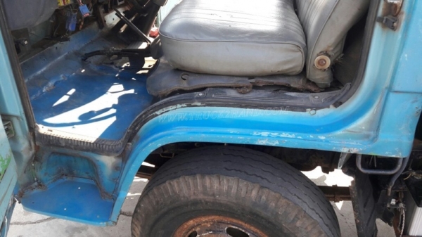 ISUZU NKR  88  แรงม้า 55EU5M พื้นดั้มพ์ทำใหม่ สามารถดูสภาพรถและทดลองขับได้ที่ศูนย์พักรถ truck2hand จังหวัดสระบุรี