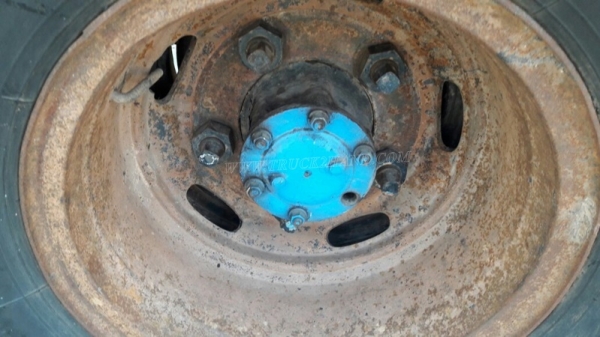 ISUZU NKR  88  แรงม้า 55EU5M พื้นดั้มพ์ทำใหม่ สามารถดูสภาพรถและทดลองขับได้ที่ศูนย์พักรถ truck2hand จังหวัดสระบุรี