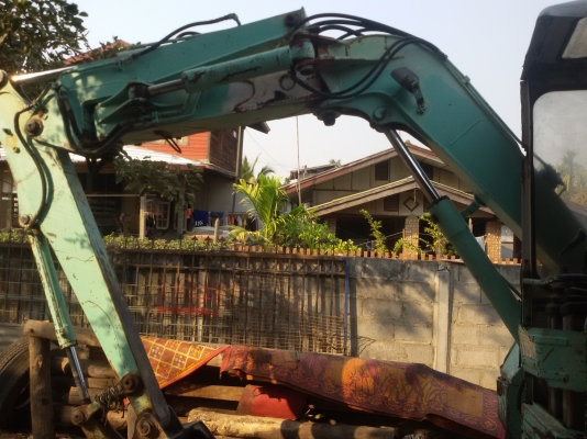 (ร้านรุ่งโรจน์ 082-1057078)ขาย แบคโฮ KOBE LCO SK50 (ลูกค้ามารับรถแล้ว)รถใช้งานได้เลย (ร้านรุ่งโรจน์ 082-1057078)ขาย แบคโฮ KOBE LCO SK50 (ลูกค้ามารับรถแล้ว)รถใช้งานได้เลย