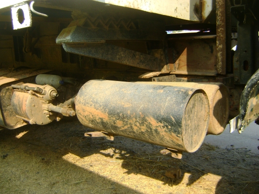 แชสชีหัวยาว/  ดั้ม เพลาเดียว ม.79  ราคา  250,000  บาท