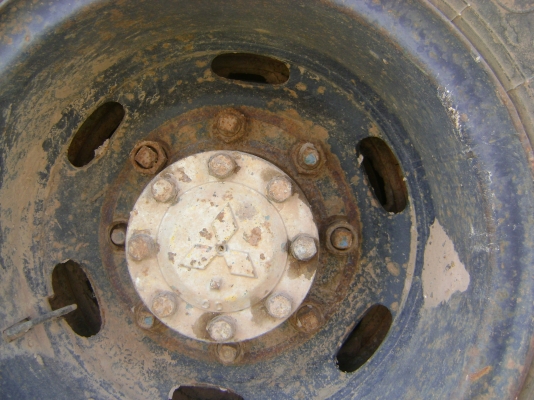 แชสชีหัวยาว/  ดั้ม เพลาเดียว ม.79  ราคา  250,000  บาท