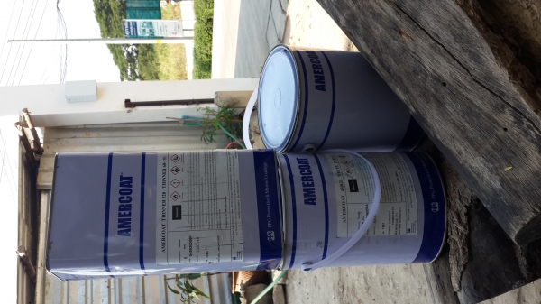 ขายสีมี 4 ชุด 1 ชุดมีสี 2 ถังกับทินเนอร์ 1 ปี๊บ