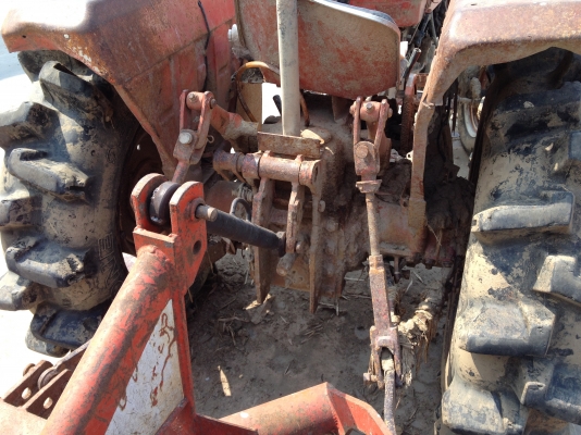 แทรคเตอร์ อิเซกิ TS2500 พร้อมผาน 5