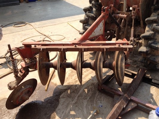 แทรคเตอร์ อิเซกิ TS2500 พร้อมผาน 5 แทรคเตอร์ อิเซกิ TS2500 พร้อมผาน 5