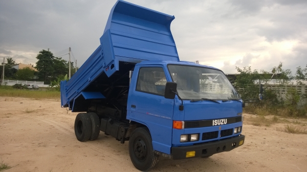 ขายถูก 6ล้อดั้มพ์ ISUZU NPR59G  ด่วน โทร 081-1841924
