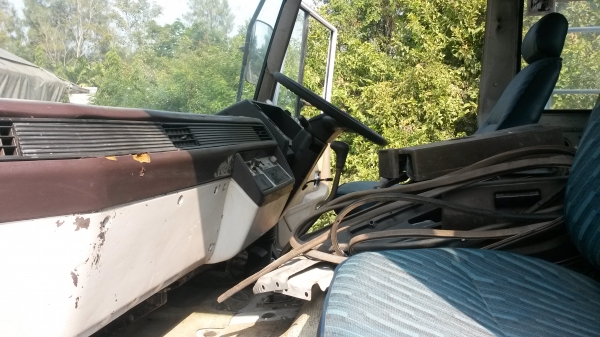 ขายรถ6ล้อใหญ่ มิตรซูไอ้หลง6D14-160แรง เครื่องดีมากแน่นๆ แซสซีสวยทั้งเส้น หัวทำสีแล้วกำลังประกอบ ไม่มีผุ เบรคทิ๊ปฟี่ ทะเบียนไม่ขาดกระบะยาว6.20เมตร ขาย 350000 บาท เท่านั้น