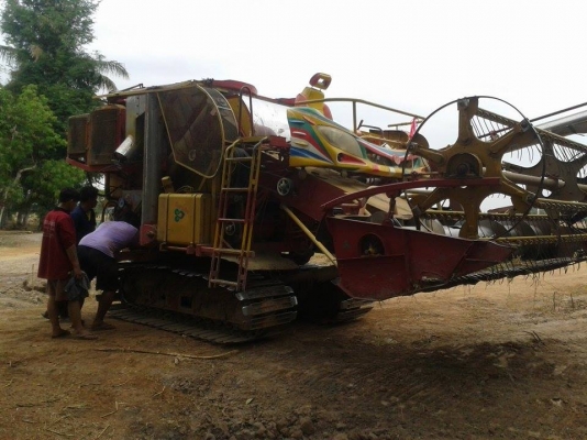 ขายรถเกี่ยว เกษตรพัฒนา รุ่นปลดนี้ ปี2554 ราคา 550000