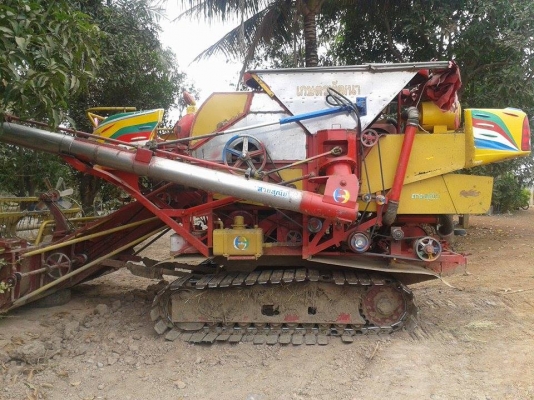 ขายรถเกี่ยว เกษตรพัฒนา รุ่นปลดนี้ ปี2554 ราคา 550000