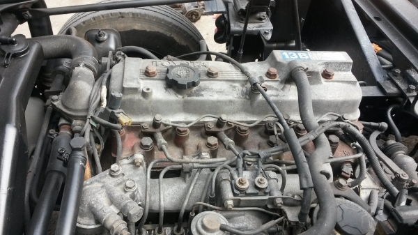 ขายรถสไลด์โตโยต้ารถนอก ทำสีแล้วไม่มีทะเบียนเป็นใบอินวอยนำเข้าครับ เครื่อง13B รถพร้อมใช้งานครับ ขาย 350000 บาท ต่อรองได้ครับ