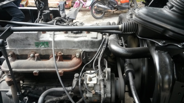 ขายรถสไลด์โตโยต้ารถนอก ทำสีแล้วไม่มีทะเบียนเป็นใบอินวอยนำเข้าครับ เครื่อง13B รถพร้อมใช้งานครับ ขาย 350000 บาท ต่อรองได้ครับ