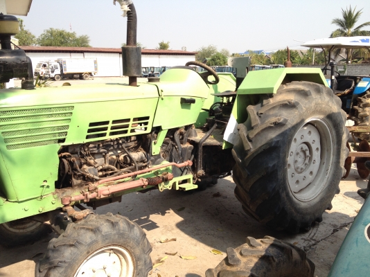 แทรคเตอร์ ดอยส์ พร้อมผาน 7