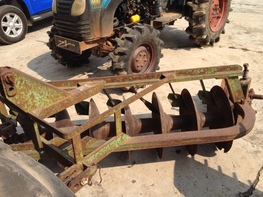 แทรคเตอร์ ดอยส์ พร้อมผาน 7 แทรคเตอร์ ดอยส์ พร้อมผาน 7