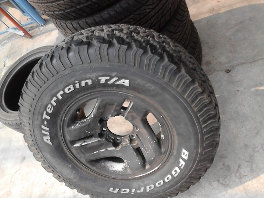 31x10.50R15  BFGoodrich มี 1 ล้อ Tel.081-427-3941