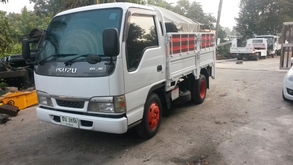 ขายรถอีซูซุจดประกอบ6ล้อ สวยมากครับ เหมือนรถใหม่แอร์เย็นเจี๊ยบ เครื่อง4600cc. ติดแก๊สLPG ถังใหญ่มาจากนอกท้ายติดลิ๊ฟท์ ประตูข้างเปิด2ชั้น เป้น6ล้อมาจากนอกป้ายเล็กไม่ติดเวลา ขาย 380000 บาท ท้ามาให้ลองขับรถใช้เองครับ