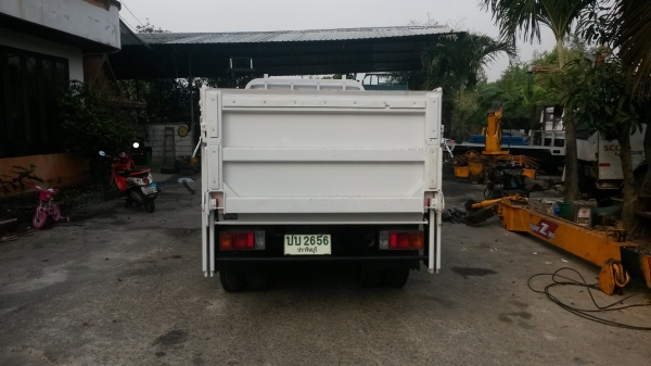 ขายรถอีซูซุจดประกอบ6ล้อ สวยมากครับ เหมือนรถใหม่แอร์เย็นเจี๊ยบ เครื่อง4600cc. ติดแก๊สLPG ถังใหญ่มาจากนอกท้ายติดลิ๊ฟท์ ประตูข้างเปิด2ชั้น เป้น6ล้อมาจากนอกป้ายเล็กไม่ติดเวลา ขาย 380000 บาท ท้ามาให้ลองขับรถใช้เองครับ