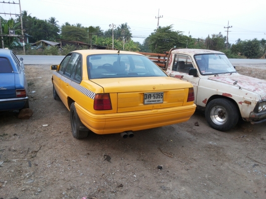 ขายโฮลเด้น 45000 ด่วนครับ 35000 มาขับกลับเลยครับหรือแลกบิ๊กไบค์