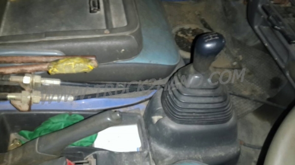 รถบรรทุก 6 ล้อดัมพ์ ISUZU NPR 130 แรงม้า  ปีจดทะเบียน 2548