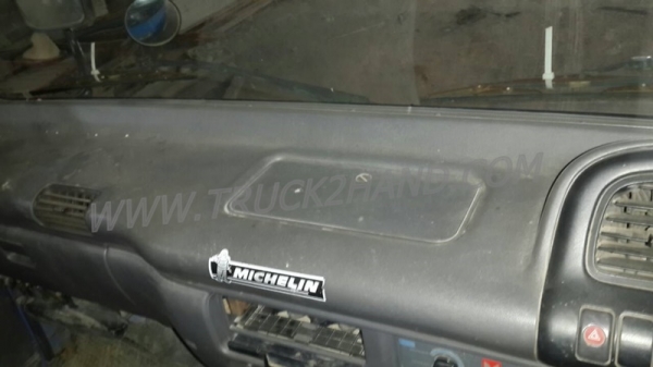 รถบรรทุก 6 ล้อดัมพ์ ISUZU NPR 130 แรงม้า  ปีจดทะเบียน 2548