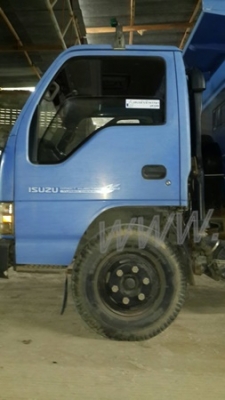 รถบรรทุก 6 ล้อดัมพ์ ISUZU NPR 130 แรงม้า  ปีจดทะเบียน 2548