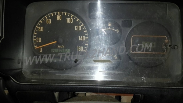 รถบรรทุก 6 ล้อดัมพ์ ISUZU NPR 130 แรงม้า  ปีจดทะเบียน 2548