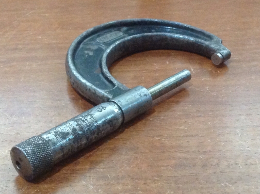 ขาย Vintage Miller's Falls Co. Micrometer 1-2" ขาย Vintage Miller's Falls Co. Micrometer 1-2"