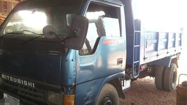 **CANTER-115ดั้มดิน เปิด399,000 บ.ต่อรอง**ขาย CANTER-115 6ล้อดั้มดิน5คิว MITSUBISHI CANTER FE449 4D34-115แรง ปี45 เครื่องเดิมเกียร์เดิม 115แรง 4สูบ แน่นดีแรงดี แห้ง ไม่มีเยิ้มครับ เกียร์สั้นเข้าง่ายไม่หลุด ช่วงล่างใหญ่ Fหน้า-หลัง คัสซีดี สวย ไม่ปะไม่ผุ สโ **CANTER-115ดั้มดิน เปิด399,000 บ.ต่อรอง**ขาย CANTER-115 6ล้อดั้มดิน5คิว MITSUBISHI CANTER FE449 4D34-115แรง ปี45 เครื่องเดิมเกียร์เดิม 115แรง 4สูบ แน่นดีแรงดี แห้ง ไม่มีเยิ้มครับ เกียร์สั้นเข้าง่ายไม่หลุด ช่วงล่างใหญ่ Fหน้า-หลัง คัสซีดี สวย ไม่ปะไม่ผุ สโ