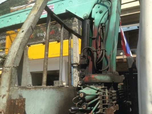 ขายรถ6ล้อติดเครนเครื่องHO7Cพร้อมใช้งาน