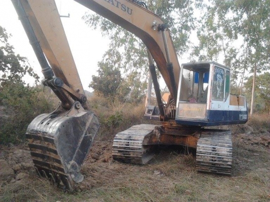 ขายด่วน KOMUTSU PC 200-5