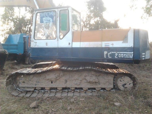 ขายด่วน KOMUTSU PC 200-5 ขายด่วน KOMUTSU PC 200-5