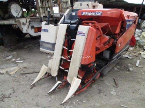 รถเกี่ยวข้าวนั่งขับ  KUBOTA   R1-12   รหัสสินค้า : 14002158 หรือเพิ่มเติมไดที่ www.nihonmono.com