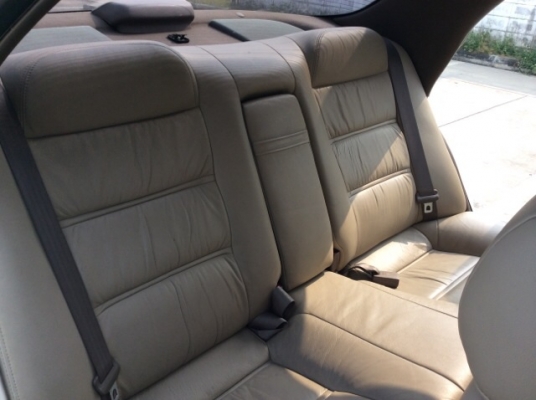 ขายรถหรู Lexus es300 ปี2000 วางเครื่องโตโยต้า 2mz 2.5 เกียร์ออโต้ ตัวท็อป เบาะหนังปรับไฟฟ้า แอร์ดิจิตอล airbag/abs,Cruse Control ตัวถังสวยๆเดิมๆ แม็กแท้18" เครื่องดีมาก รถสวยๆขับดี พร้อมใช้เลยครับ