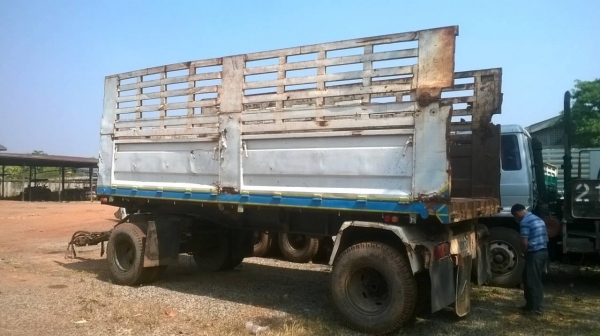 ขายลูกพ่วง 2 คานดั้ม คอกสูง  ยาว 6.20 เมตร ทะเบียนพร้อมโอน ราคาต่อรองได้