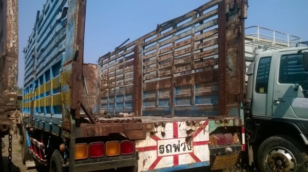 ขายลูกพ่วง 2 คานไม่ดั้ม คอกเกษตร ยาว 6.20 เมตร สภาพต้องเก็บสีหน่อย ทะเบียนพร้อมโอน ราคาต่อรองได้ครับ